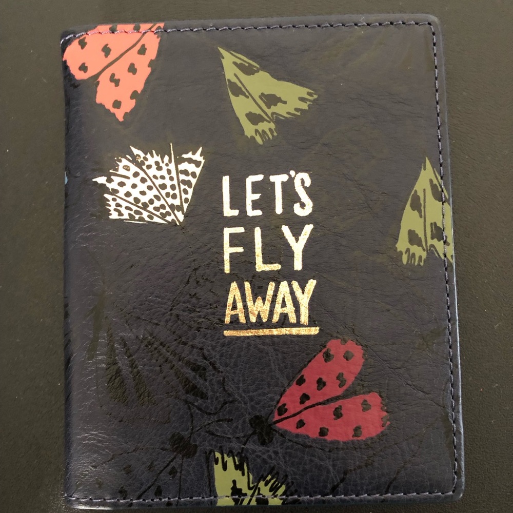 FOSSIL Passport Holder